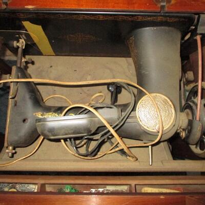 Singer Treadle Sewing Machine