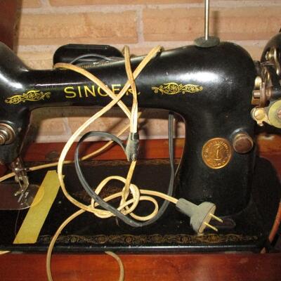 Singer Treadle Sewing Machine