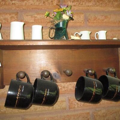 Creamer pitchers, mugs,