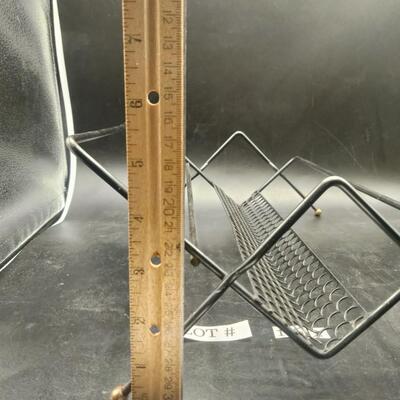 152 - MCM metal rack