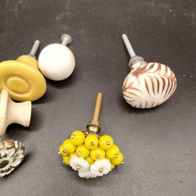 168 - Assorted Knobs