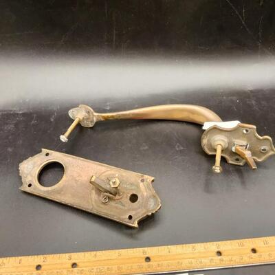 172 - Vintage brass? door hardware