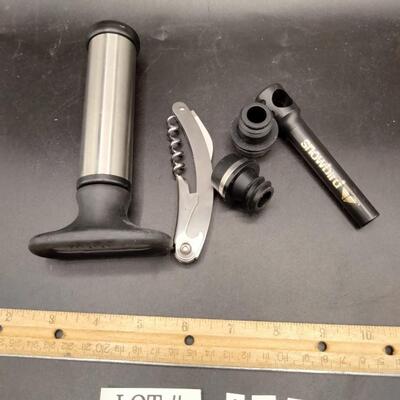 174 - wine accessories lot