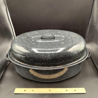 180 - Enameled Roasting Pan