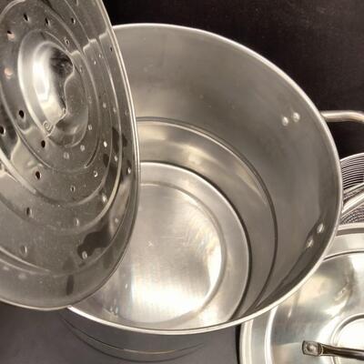 182 - Stock pot steamer/mesh strainers