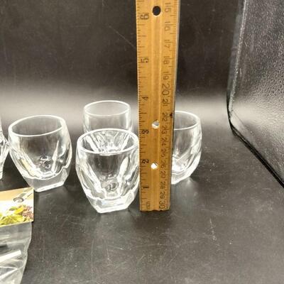 190 - whiskey glass/shots set