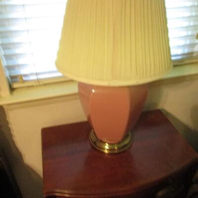 Mahogany Dixie Nightstand & Lamp