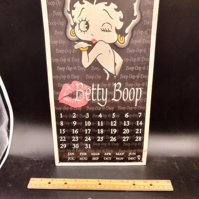 215 - Betty Boop Tin Sign