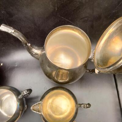221 - Silverplated service set