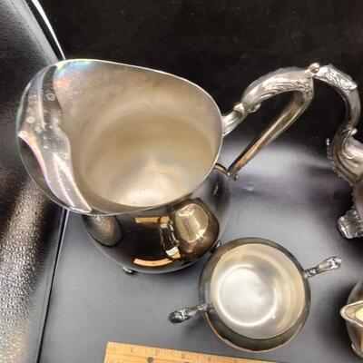 221 - Silverplated service set