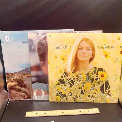 226 - 3 vinyls lot