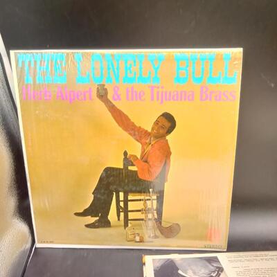 227 - 2 vinyls lot
