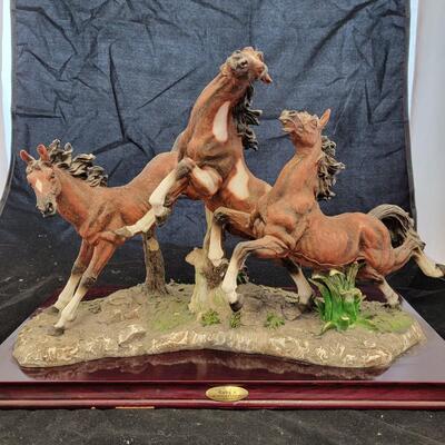 Rubg's Collection Large Horse Display