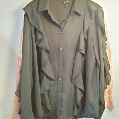 236 - 2 Women's Large Shirts