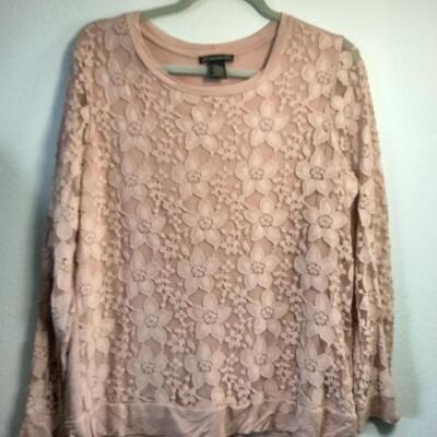 236 - 2 Women's Large Shirts