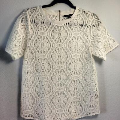 237 - Small white lace top Banana Republic