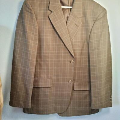 245 - Mens sport coat jacket Size 44