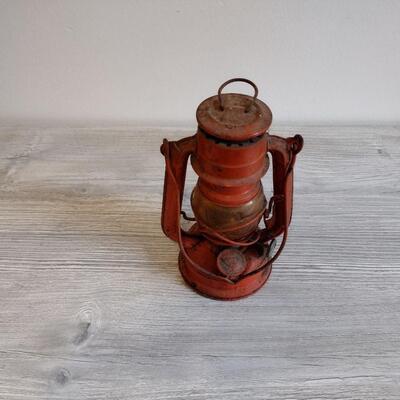 Antique oil lantern Madein Wingedwheel
