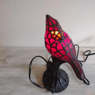 Cardinal lamp