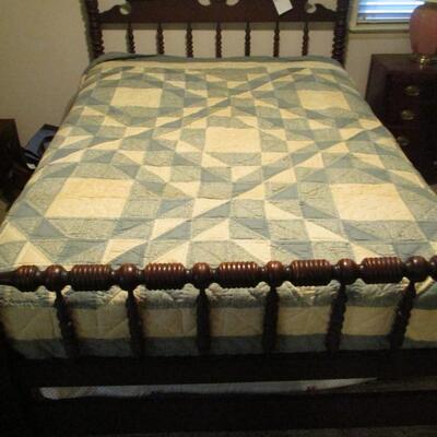 Queen Bed