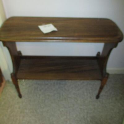 Two Tier Quilt Shelf