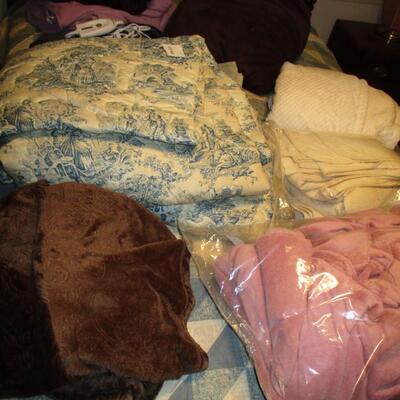 Various Blankets, Quilts