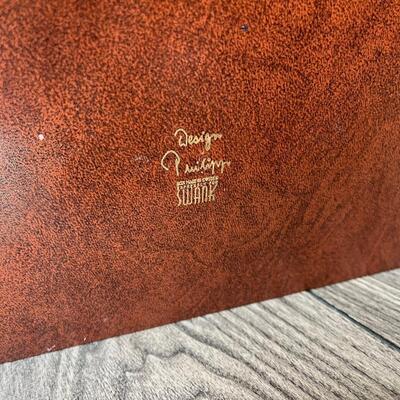 Vintage vinyl leather jewelry box/case