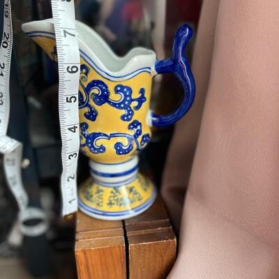 Vintage ceramic flower vase