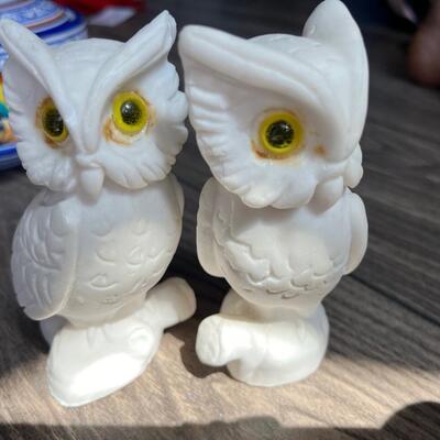 Vintage owl figurine set of two
