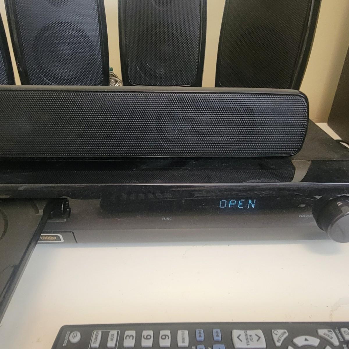 Samsung HTZ320 DVD Home Theater System (LDW)