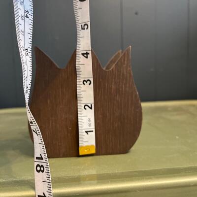 Vintage solid wood tulip napkin holder