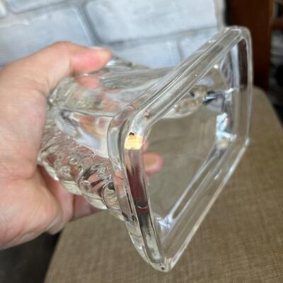 Glass horse figurine