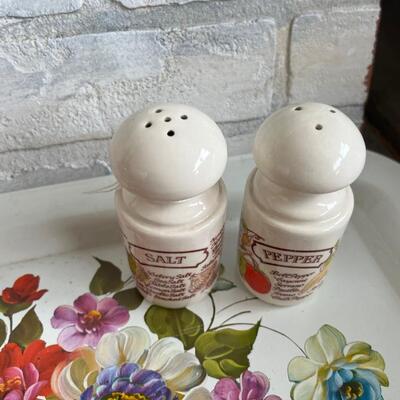 Vintage Avon salt and pepper shakers