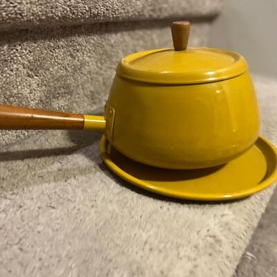 Mcm fondue pot