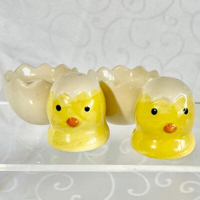Vintage Hatching Chick S&P
