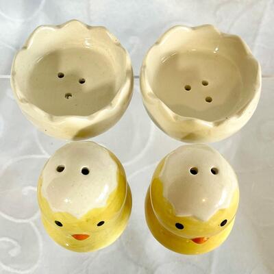 Vintage Hatching Chick S&P