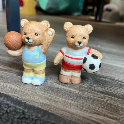 Set of HomCo sports bears
