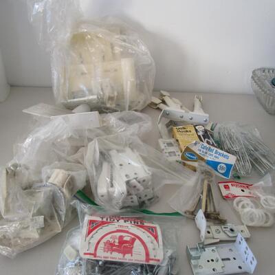 #52 Curtain hanging hardware and Parts 