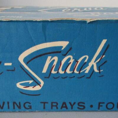 #56  New Anchor Hocking Serva-Snack Set