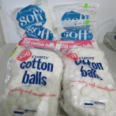 #72 6 Bags of brand new cotton balls