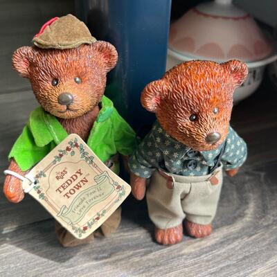 Vintage Russ teddy town bears