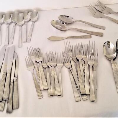 Lot #96  Set of Contemporary WALLACE stainless flatware