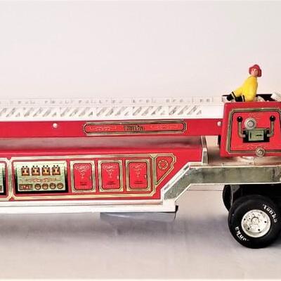Lot #142  TONKA Light and Sound hook and ladder fire engine