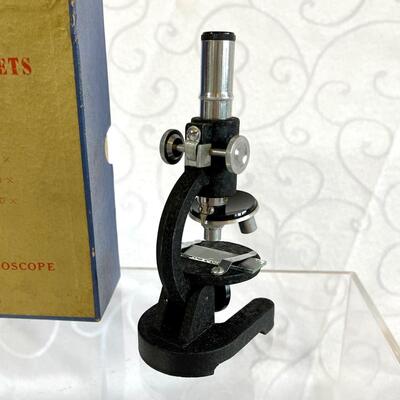 Vintage 3 Turrets Microscope