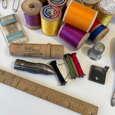 Vintage Sewing Lot 5 - Notions