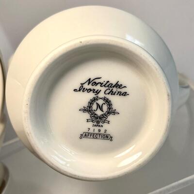 Noritake Affection Porcelain Cream and Sugar