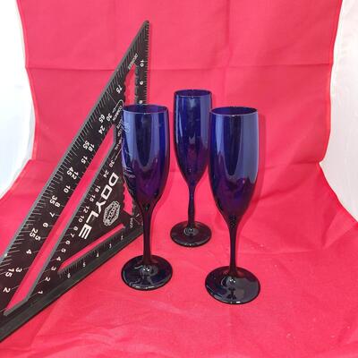 Blue Glass Champaign Glases Set of 3