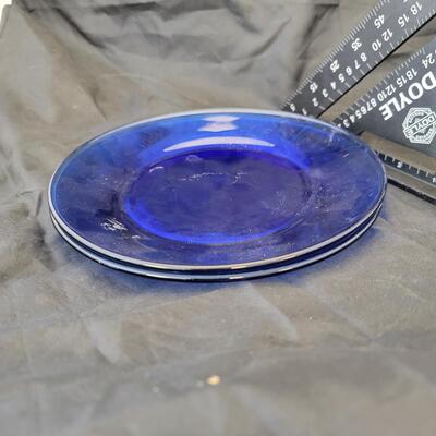 Blue Glass Set of 2 Plates