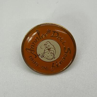 LOT: 19: Collection of Annalee Doll Society Pins