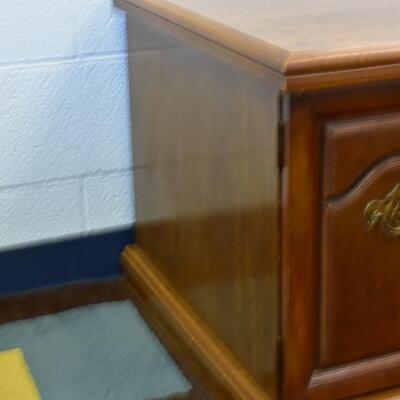 Nice End Table